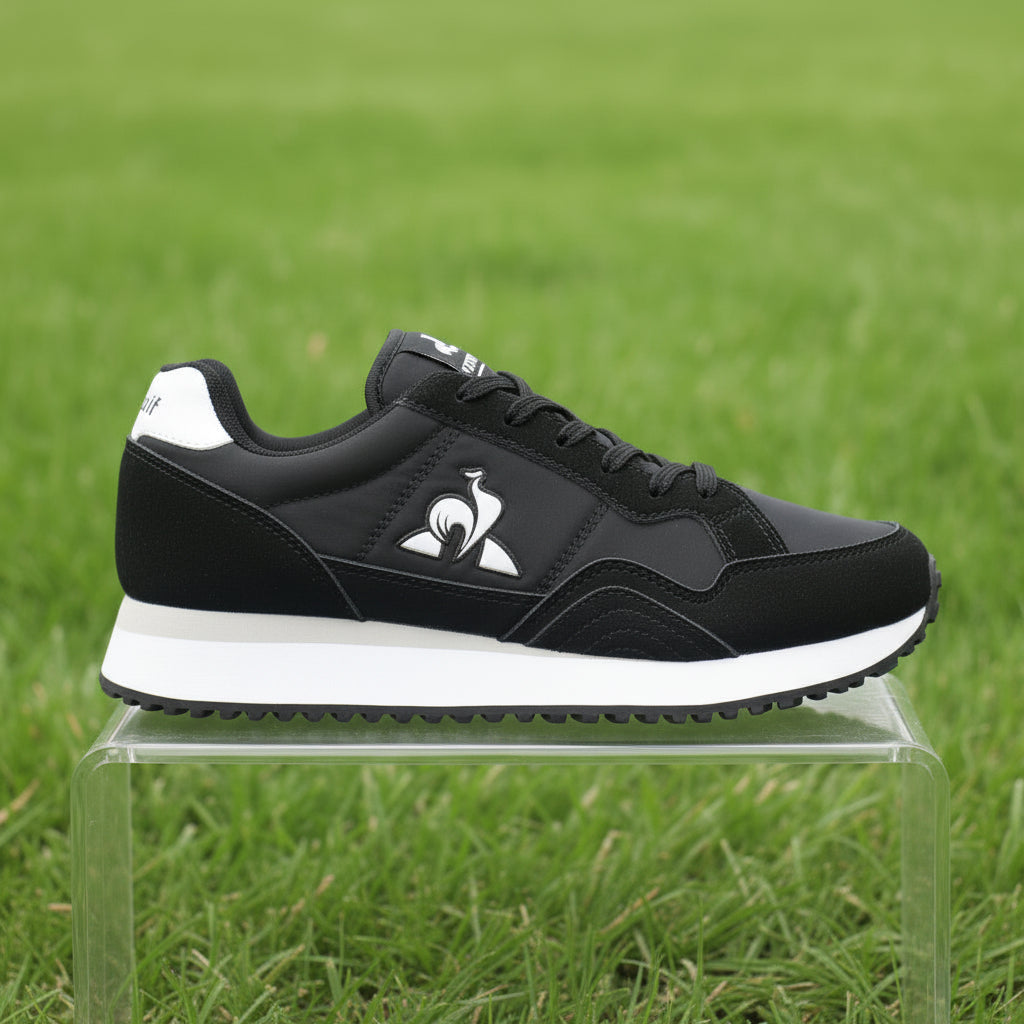 Classic Casual Sneakers – Lightweight Everyday Trainers with Cushioned Sole