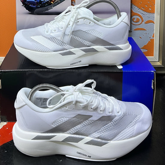 Lightweight Performance Running Shoes – Breathable Mesh & Cushioned Sole